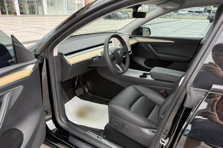 Used Tesla Model Y 2022 Revised Version Rear-Wheel Drive Interior 5