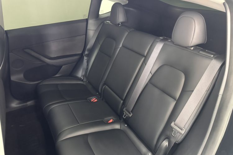 Used Tesla Model Y 2022 Revised Version Rear-Wheel Drive Interior 5