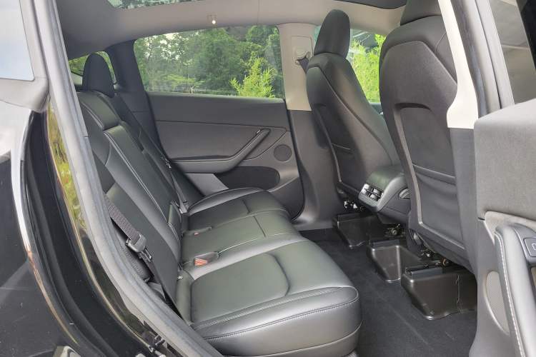 Used Tesla Model Y 2022 Revised Version Rear-Wheel Drive Interior 5