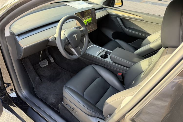 Used Tesla Model Y 2022 Revised Version Rear-Wheel Drive Interior 6