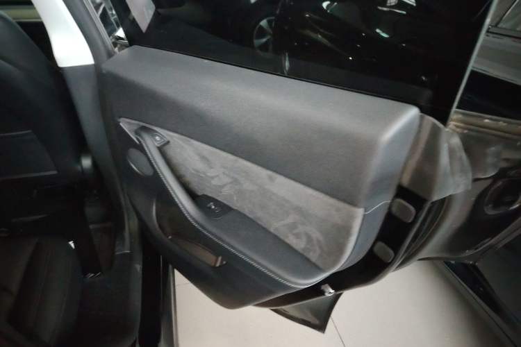 Used Tesla Model Y 2022 Revised Version Rear-Wheel Drive Interior 6