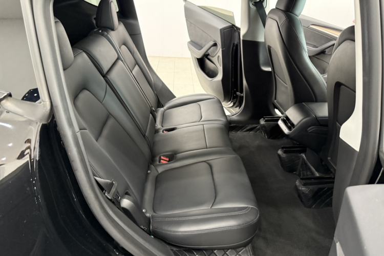 Used Tesla Model Y 2022 Revised Version Rear-Wheel Drive Interior 6