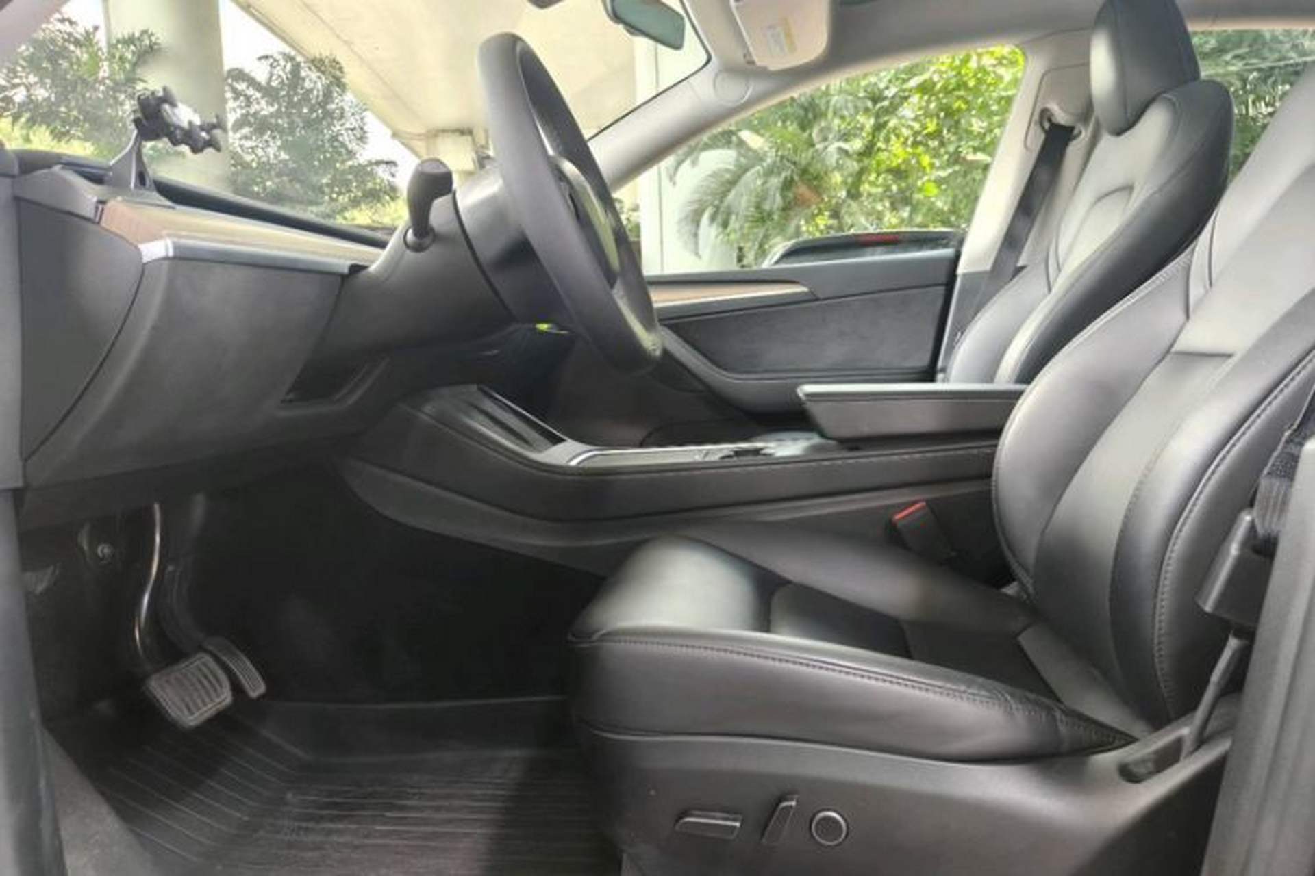 Used Tesla Model Y 2022 Revised Version Long-Range All-Wheel Drive Interior 6