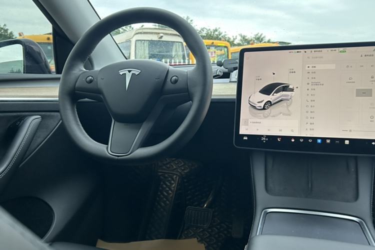 Used Tesla Model Y 2022 Rear-Wheel-Drive Version Interior 6