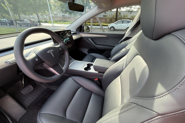 Used Tesla Model Y 2022 Revised Version Rear-Wheel Drive Interior 6