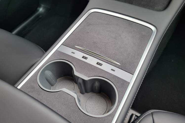 Used Tesla Model Y 2022 Revised Version Rear-Wheel Drive Interior 6