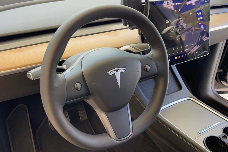 Used Tesla Model Y 2022 Rear-Wheel-Drive Version Interior 7