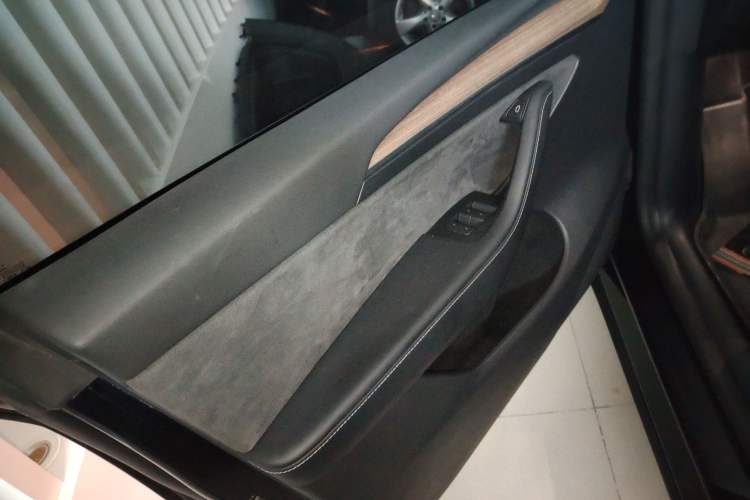Used Tesla Model Y 2022 Revised Version Rear-Wheel Drive Interior 7