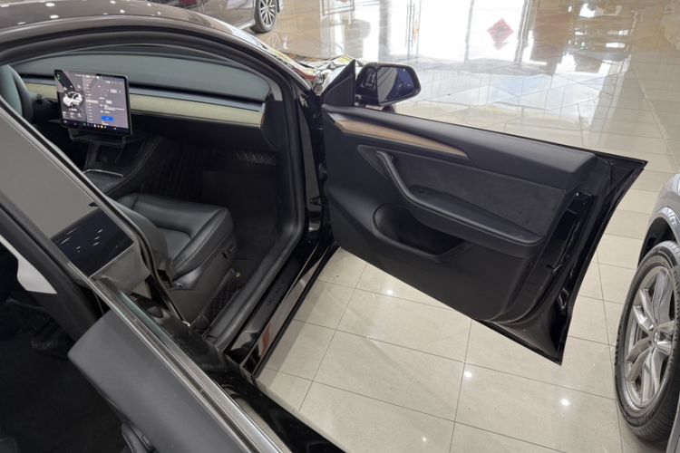Used Tesla Model Y 2022 Revised Version Rear-Wheel Drive Interior 7