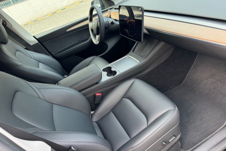 Used Tesla Model Y 2022 Revised Version Rear-Wheel Drive Interior 7