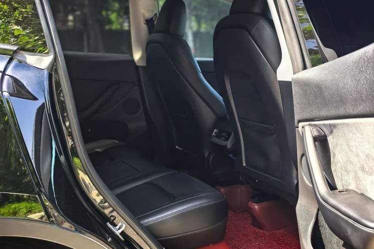 Used Tesla Model Y 2022 Revised Version Rear-Wheel Drive Interior 8
