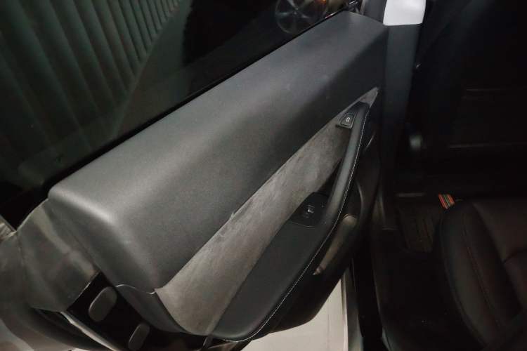 Used Tesla Model Y 2022 Revised Version Rear-Wheel Drive Interior 8