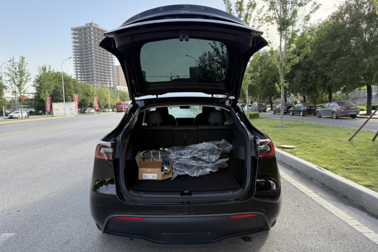 Used Tesla Model Y 2022 Revised Version Rear-Wheel Drive Interior 8