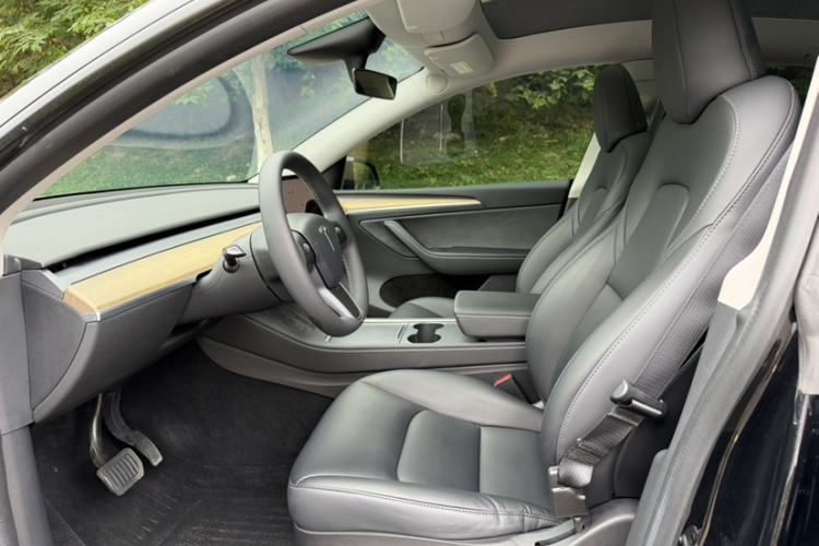 Used Tesla Model Y 2022 Revised Version Rear-Wheel Drive Interior 9