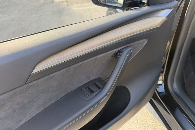 Used Tesla Model Y 2022 Revised Version Rear-Wheel Drive Interior 9