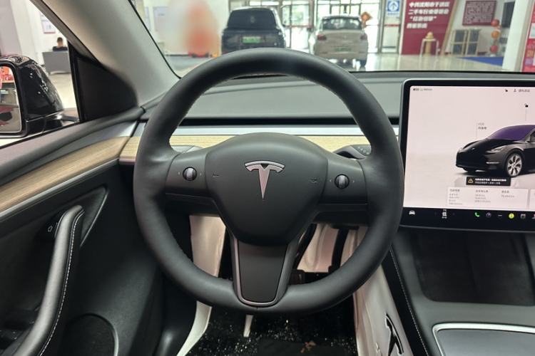 Used Tesla Model Y 2022 Revised Version Long-Range All-Wheel Drive Interior 9