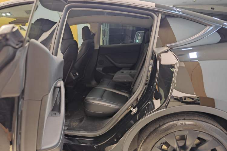 Used Tesla Model Y 2022 Revised Version Rear-Wheel Drive Interior 9