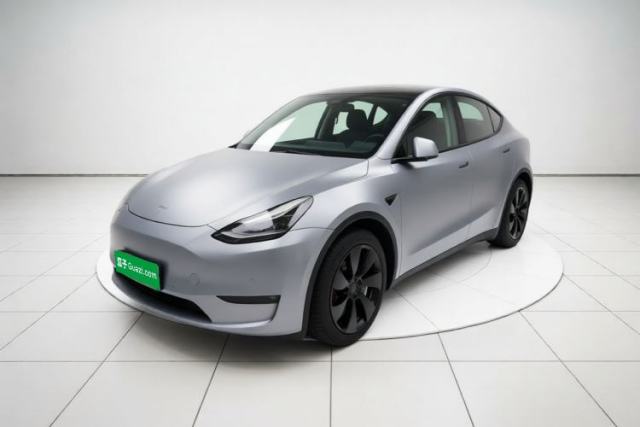 Used Tesla Model Y 2022 Long-Range All-Wheel-Drive Version