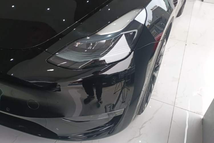 Used Tesla Model Y 2022 Long-Range All-Wheel-Drive Version Left Front Headlight