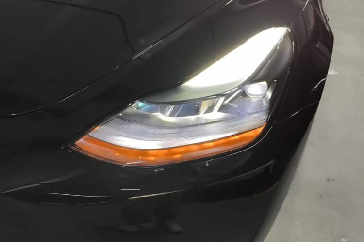 Used Tesla Model Y 2022 Performance High-Performance All-Wheel-Drive Version Left Front Headlight