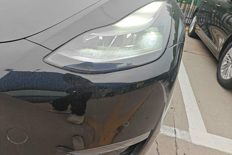 Used Tesla Model Y 2022 Long-Range All-Wheel-Drive Version Left Front Headlight