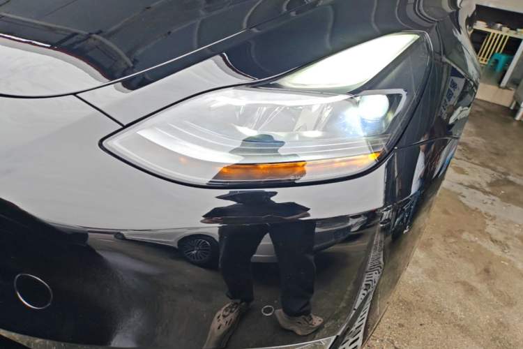 Used Tesla Model Y 2022 Long-Range All-Wheel-Drive Version Left Front Headlight