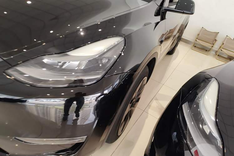 Used Tesla Model Y 2022 Long-Range All-Wheel-Drive Version Left Front Headlight
