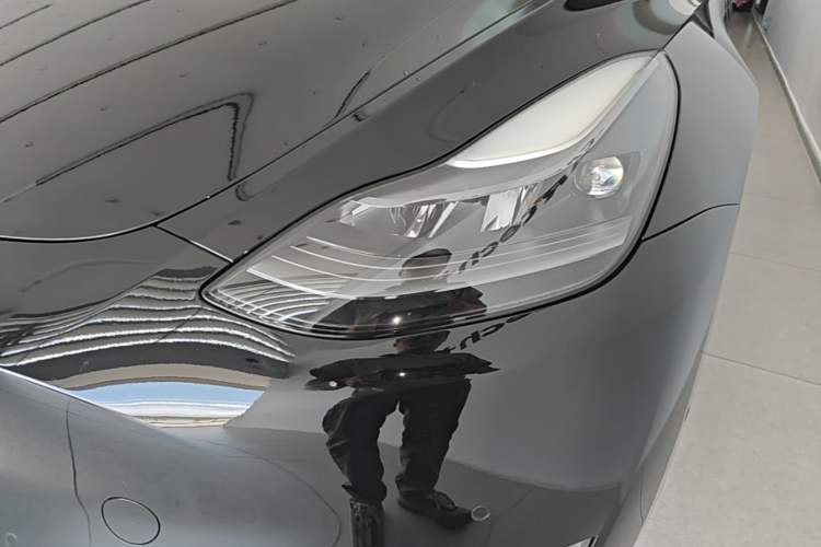 Used Tesla Model Y 2022 Long-Range All-Wheel-Drive Version Left Front Headlight