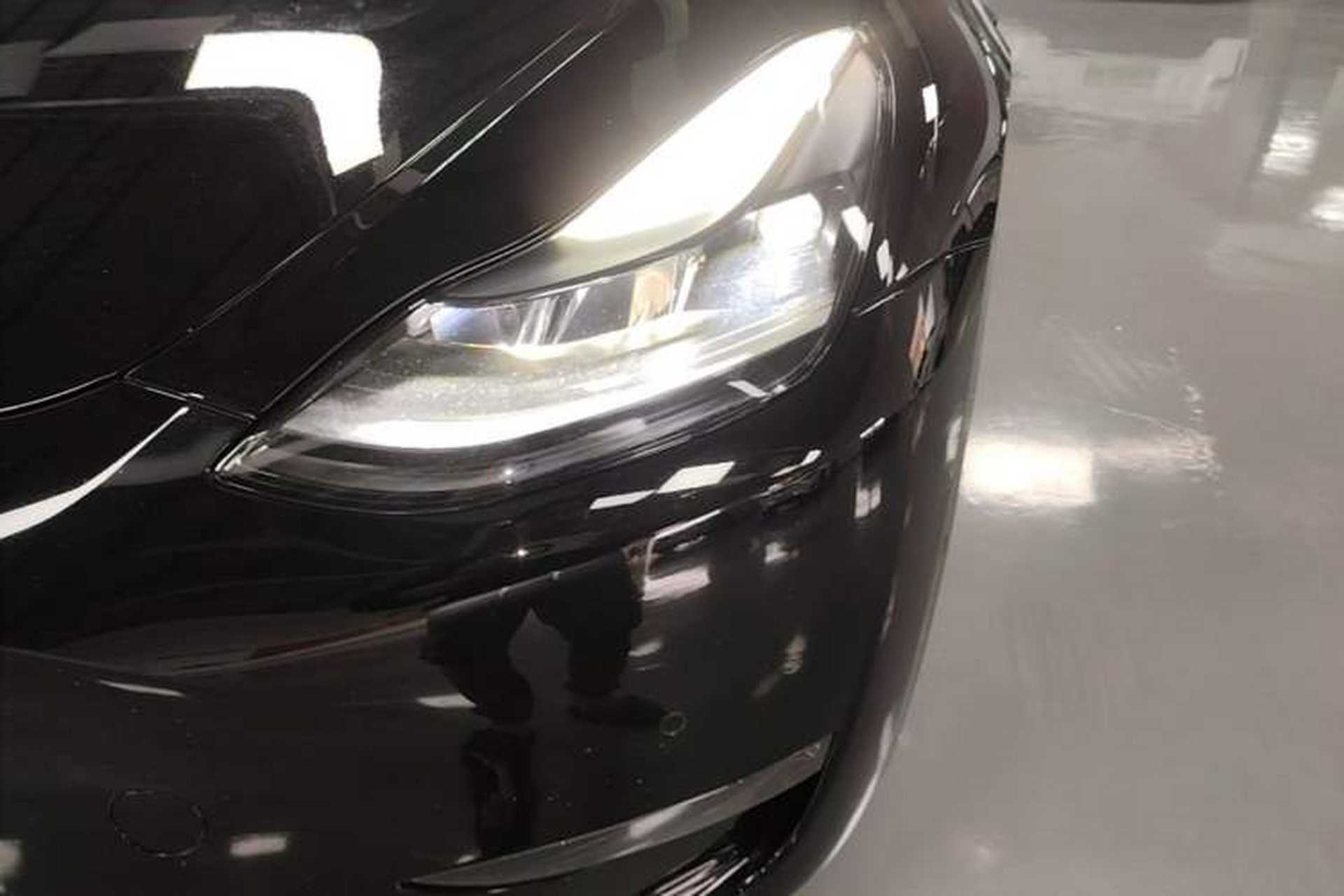 Used Tesla Model Y 2022 Performance High-Performance All-Wheel-Drive Version Left Front Headlight