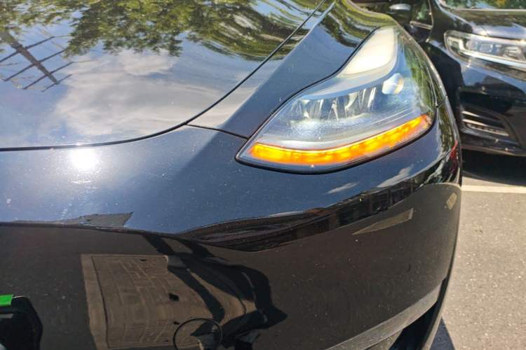 Used Tesla Model Y 2022 Long-Range All-Wheel-Drive Version Left Front Headlight