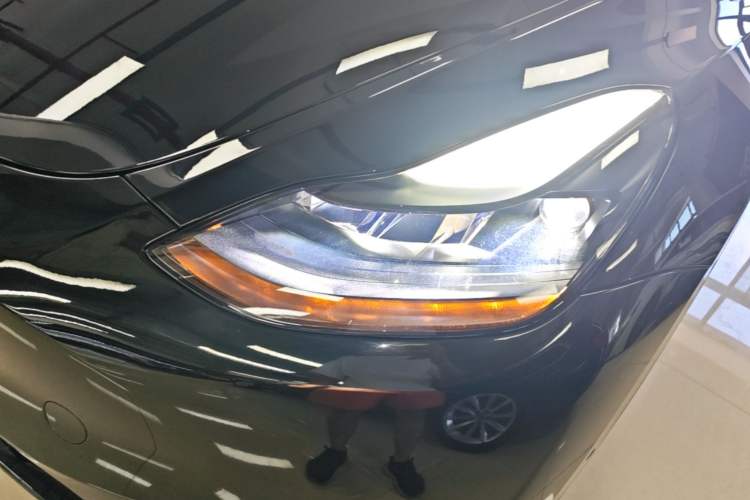 Used Tesla Model Y 2022 Long-Range All-Wheel-Drive Version Left Front Headlight