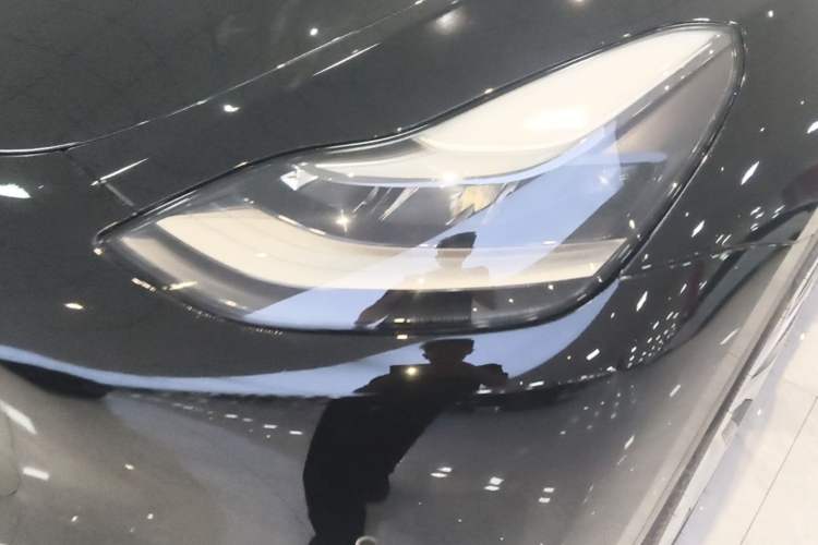Used Tesla Model Y 2022 Long-Range All-Wheel-Drive Version Left Front Headlight