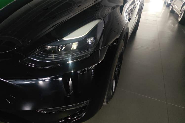 Used Tesla Model Y 2022 Long-Range All-Wheel-Drive Version Left Front Headlight