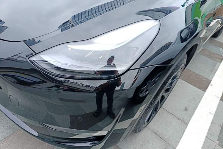 Used Tesla Model Y 2022 Long-Range All-Wheel-Drive Version Left Front Headlight