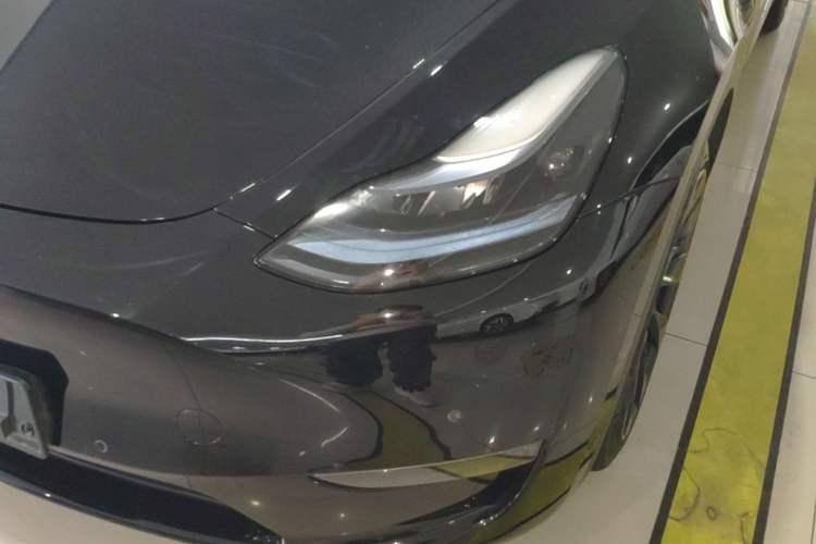 Used Tesla Model Y 2022 Long-Range All-Wheel-Drive Version Left Front Headlight