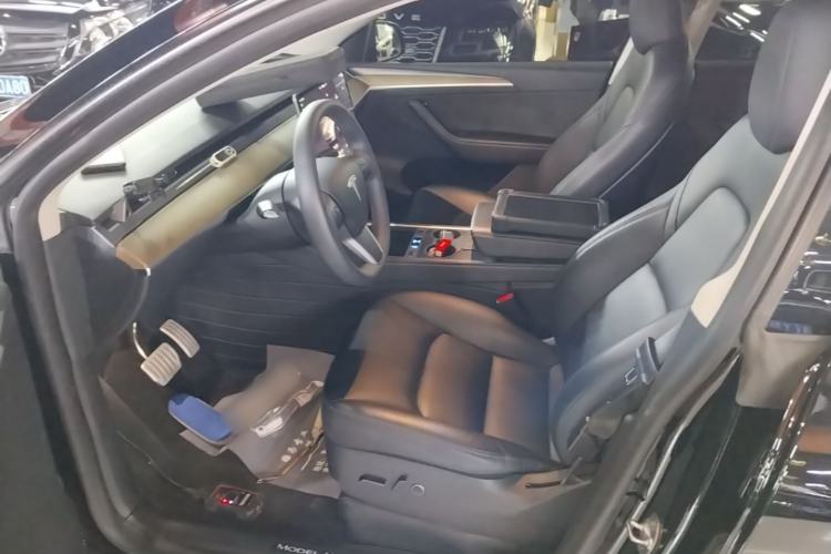 Used Tesla Model Y 2022 Performance High-Performance All-Wheel-Drive Version Left Front Seat
