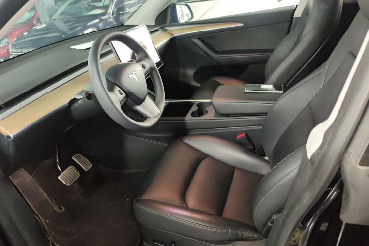 Used Tesla Model Y 2022 Revised Version Long-Range All-Wheel Drive Left Front Seat