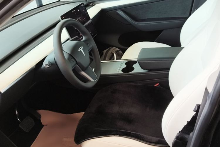 Used Tesla Model Y 2022 Revised Version Long-Range All-Wheel Drive Left Front Seat