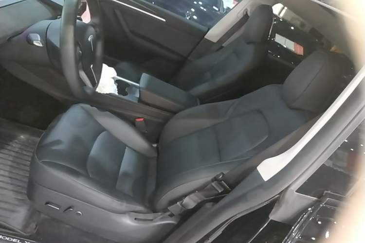 Used Tesla Model Y 2022 Revised Version Long-Range All-Wheel Drive Left Front Seat