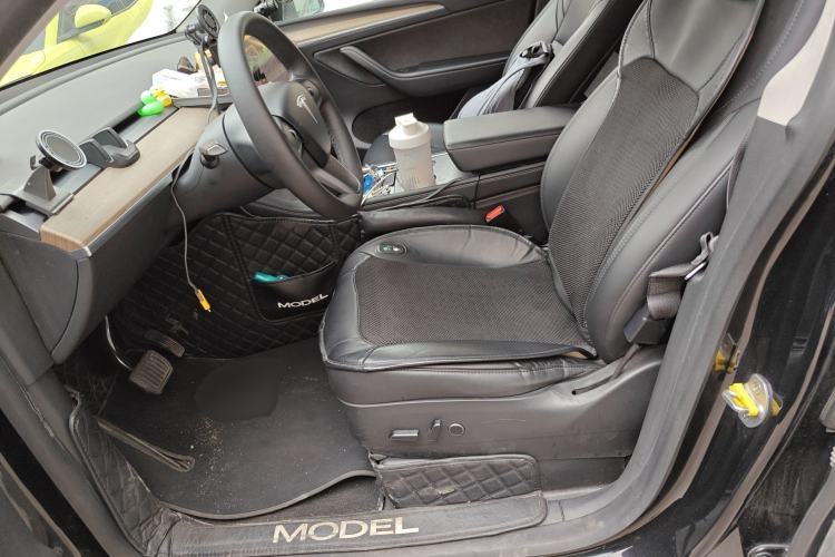 Used Tesla Model Y 2022 Rear-Wheel-Drive Version Left Front Seat