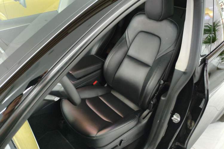 Used Tesla Model Y 2022 Revised Version Rear-Wheel Drive Left Front Seat