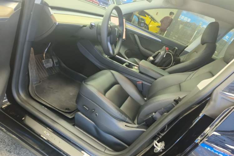 Used Tesla Model Y 2022 Performance High-Performance All-Wheel-Drive Version Left Front Seat