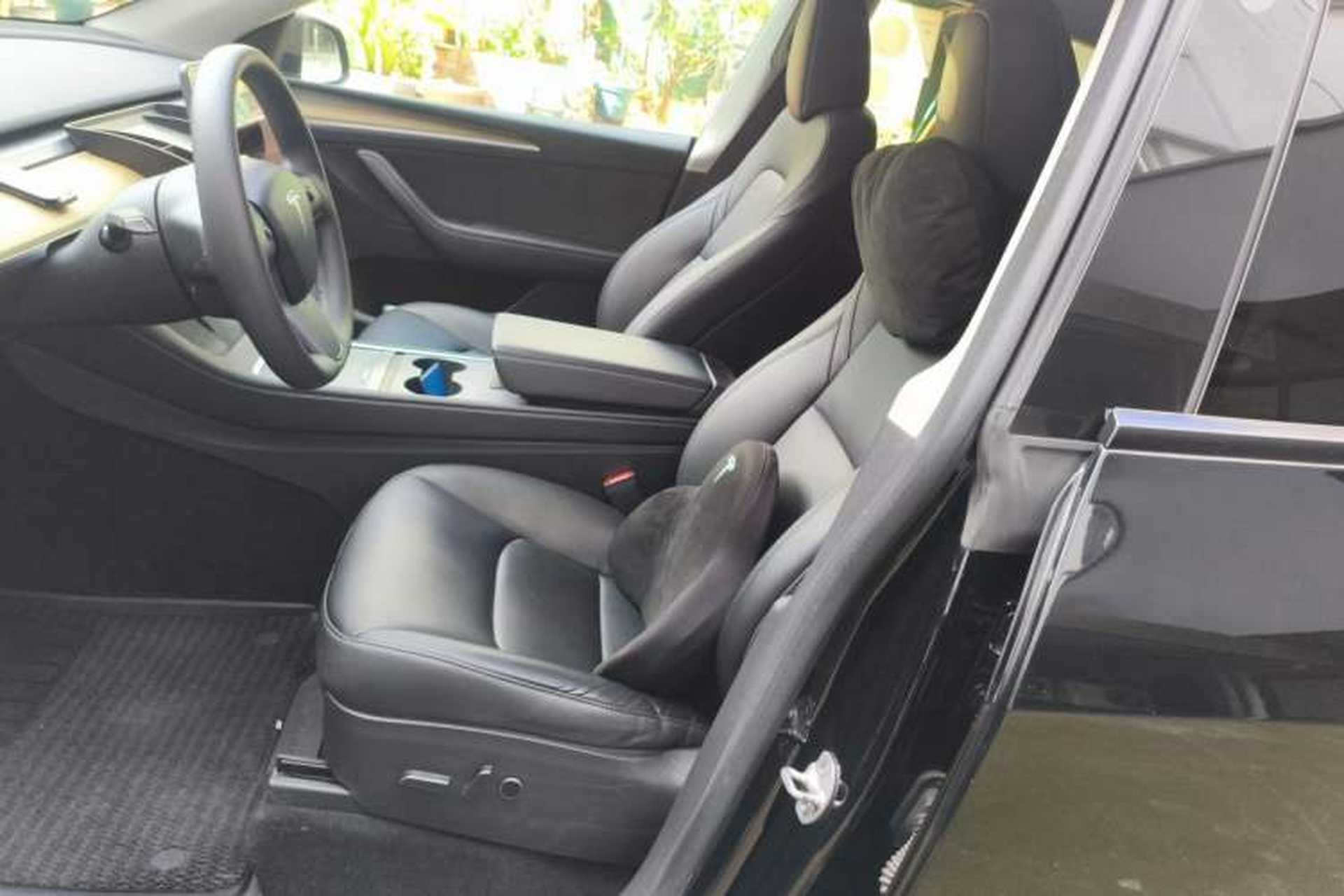 Used Tesla Model Y 2022 Performance High-Performance All-Wheel-Drive Version Left Front Seat
