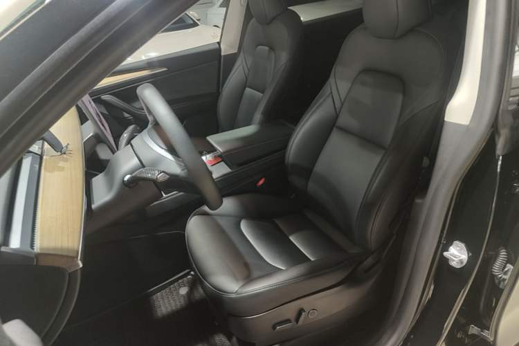 Used Tesla Model Y 2022 Revised Version Rear-Wheel Drive Left Front Seat