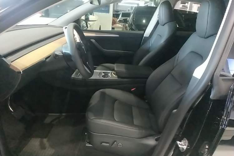 Used Tesla Model Y 2022 Revised Version Rear-Wheel Drive Left Front Seat