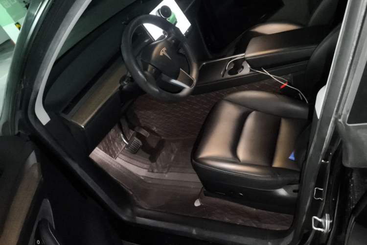 Used Tesla Model Y 2022 Revised Version Long-Range All-Wheel Drive Left Front Seat