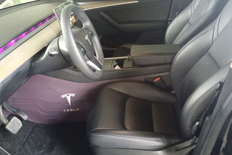 Used Tesla Model Y 2022 Rear-Wheel-Drive Version Left Front Seat