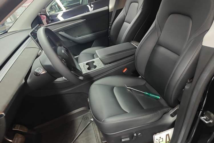 Used Tesla Model Y 2022 Revised Version Rear-Wheel Drive Left Front Seat