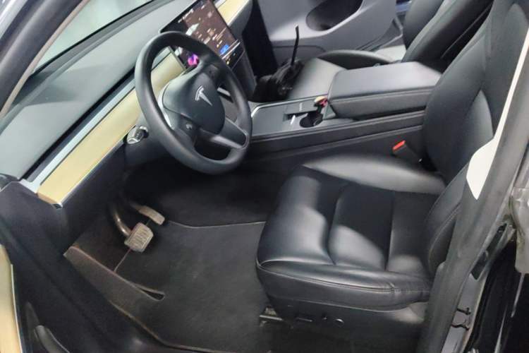 Used Tesla Model Y 2022 Revised Version Long-Range All-Wheel Drive Left Front Seat