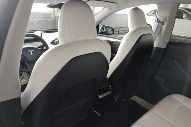 Used Tesla Model Y 2022 Performance High-Performance All-Wheel-Drive Version Left Front Seat